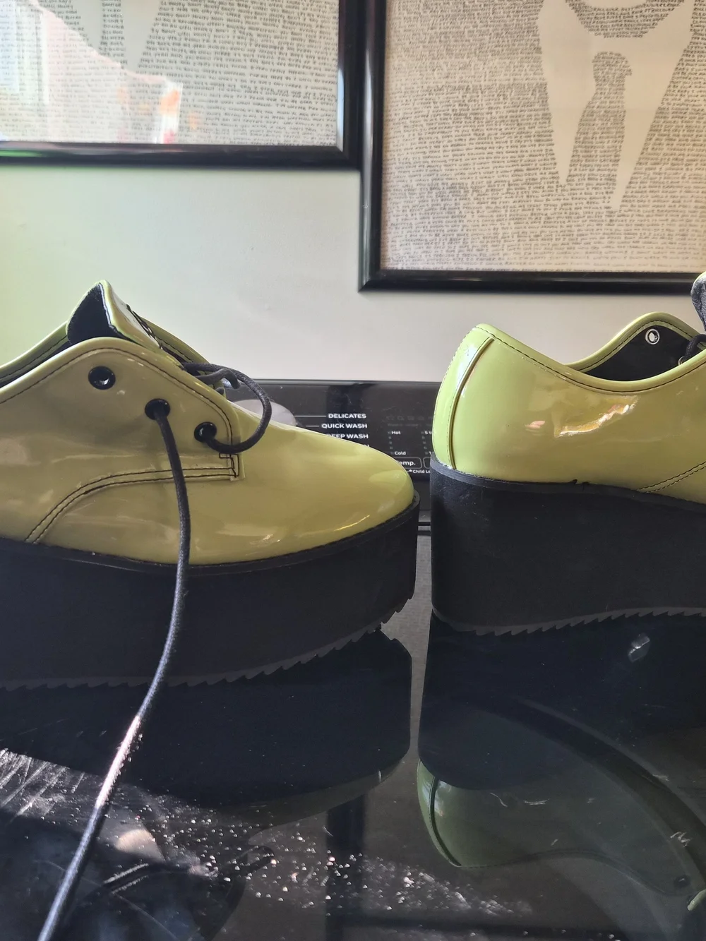 YRU Strange Cvlt Stomp Lo Green Size 8